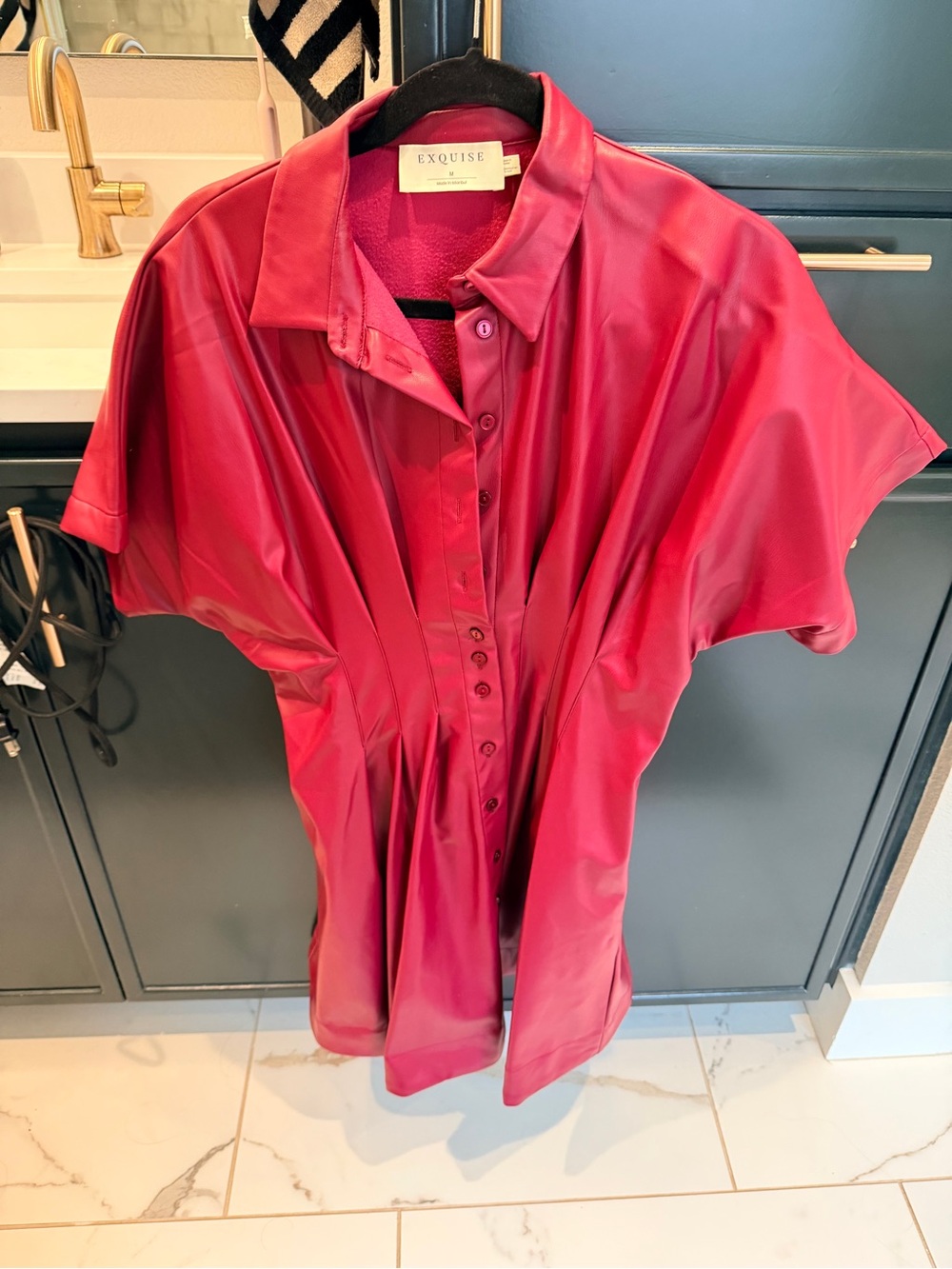 Women's Short-Sleeve FAUX LEATHER Button-Up Top in red (deep maroon)